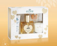 Nuxe, zestaw zawiera: suchy olejek Huile Prodigieuse 100 ml, 24-godzinna emulsja nawilżająca Crème Fraiche de Beauté Suractivée 30 ml, Huile Prodigieuse OR ze złotymi drobinkami 10 ml, świeczka Nuxe SPA o zapachu Huile Prodigieuse (Cena: 129 zł)