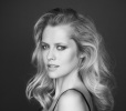 Piękna Teresa Palmer twarzą marki Artistry