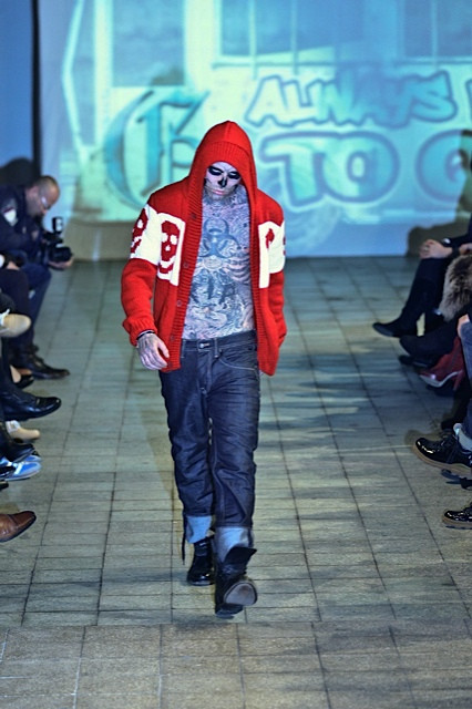 Pokaz kolekcji „Weekend Warrior” Rodrigo De La Garza, 10.11.2011, SOHO Factory